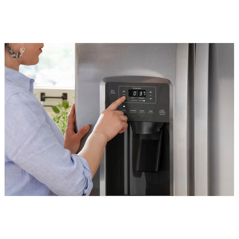 25.3-Cu Ft Side-By-Side Refrirator with Ice Maker, Water and Ice Dispenser (Stainless Steel)